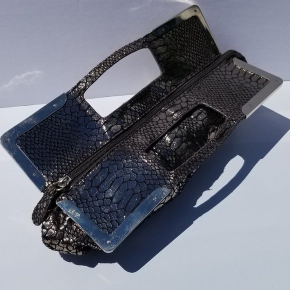 Clutch and Evening Bag - Picture 2 of 3